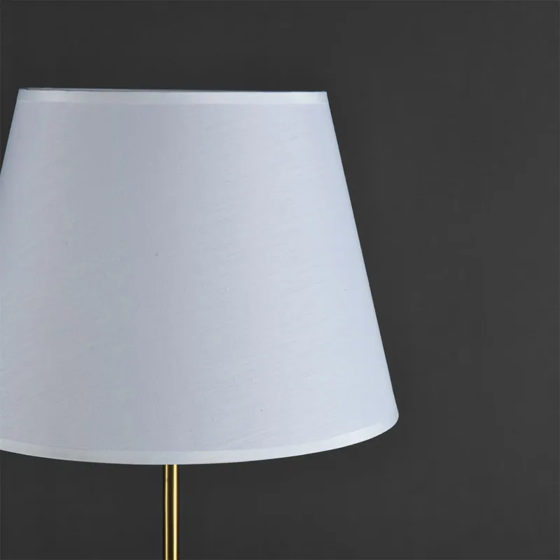 Golden Spire Minimalist Table Lamp