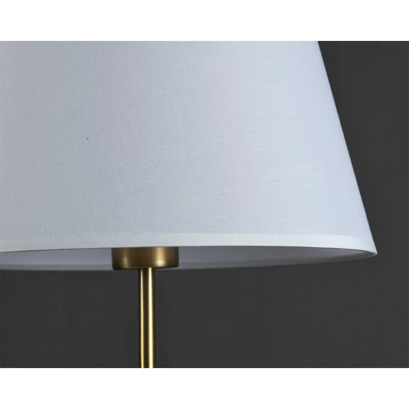 Golden Spire Minimalist Table Lamp