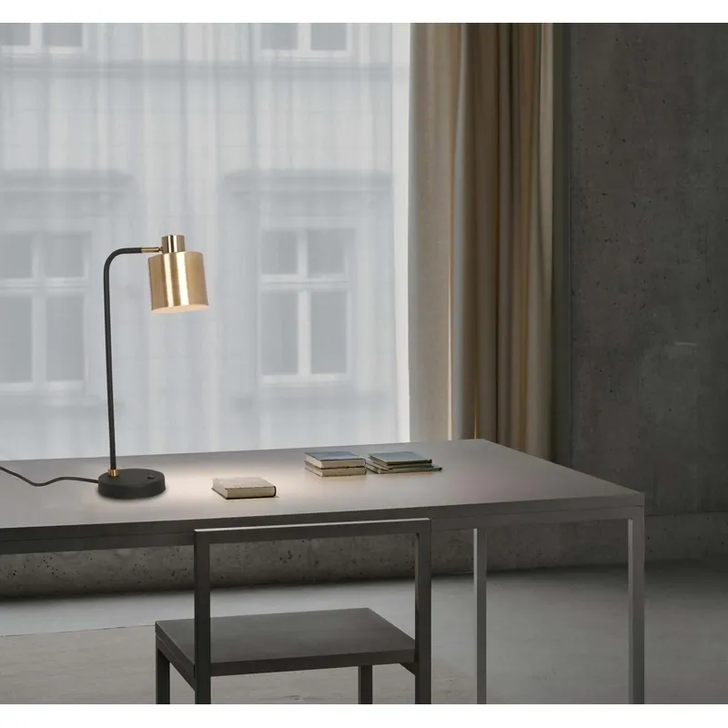 Executive Grace Versatile Table Lamp