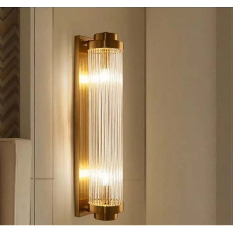 Luxe Vertical Brass Wall Light