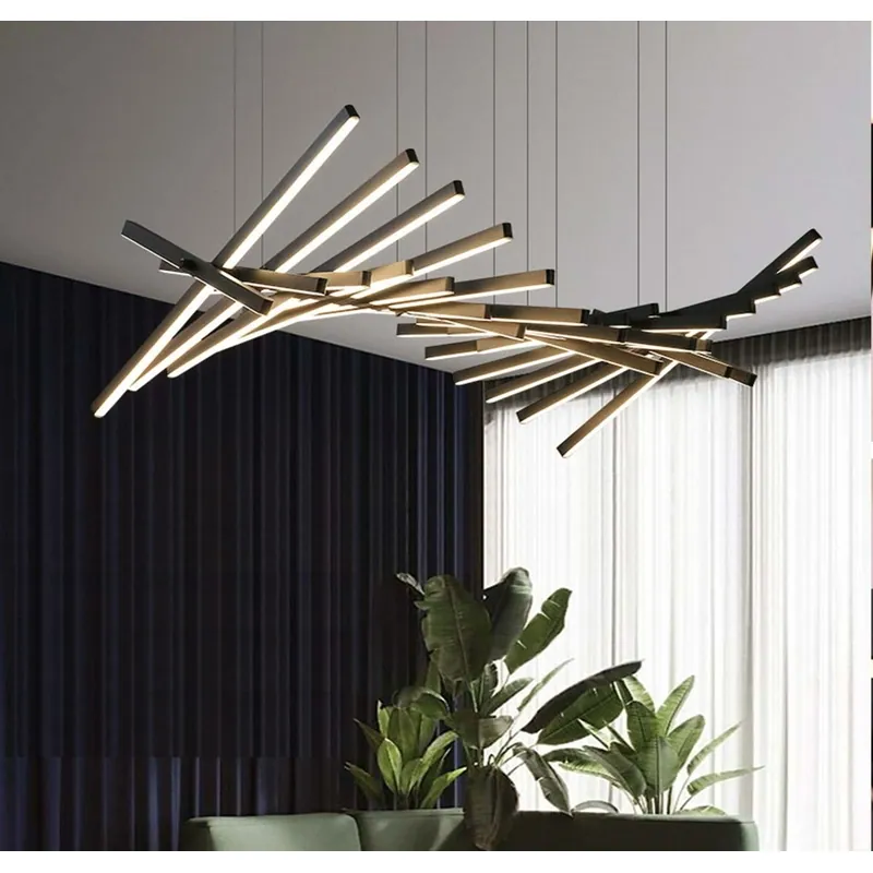 Midnight Flair Luxury Chandelier