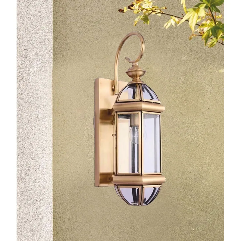 Regal Lantern Wall Sconce