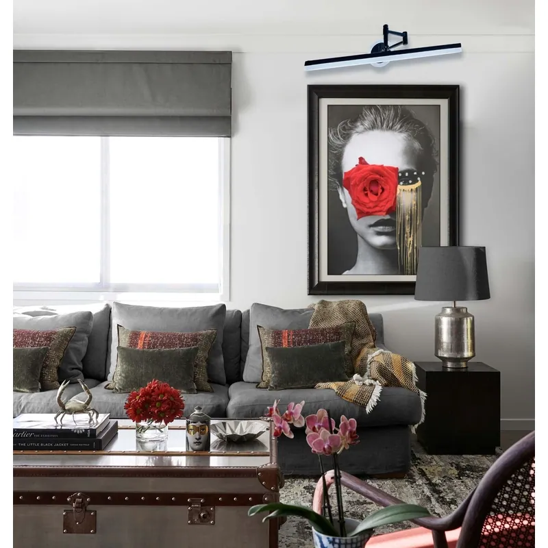 Shadow Bar Mirror Wall Light
