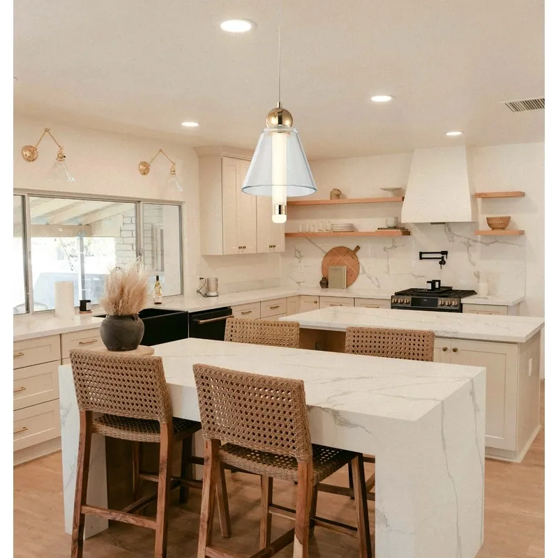 Glass Beam Pendant Light