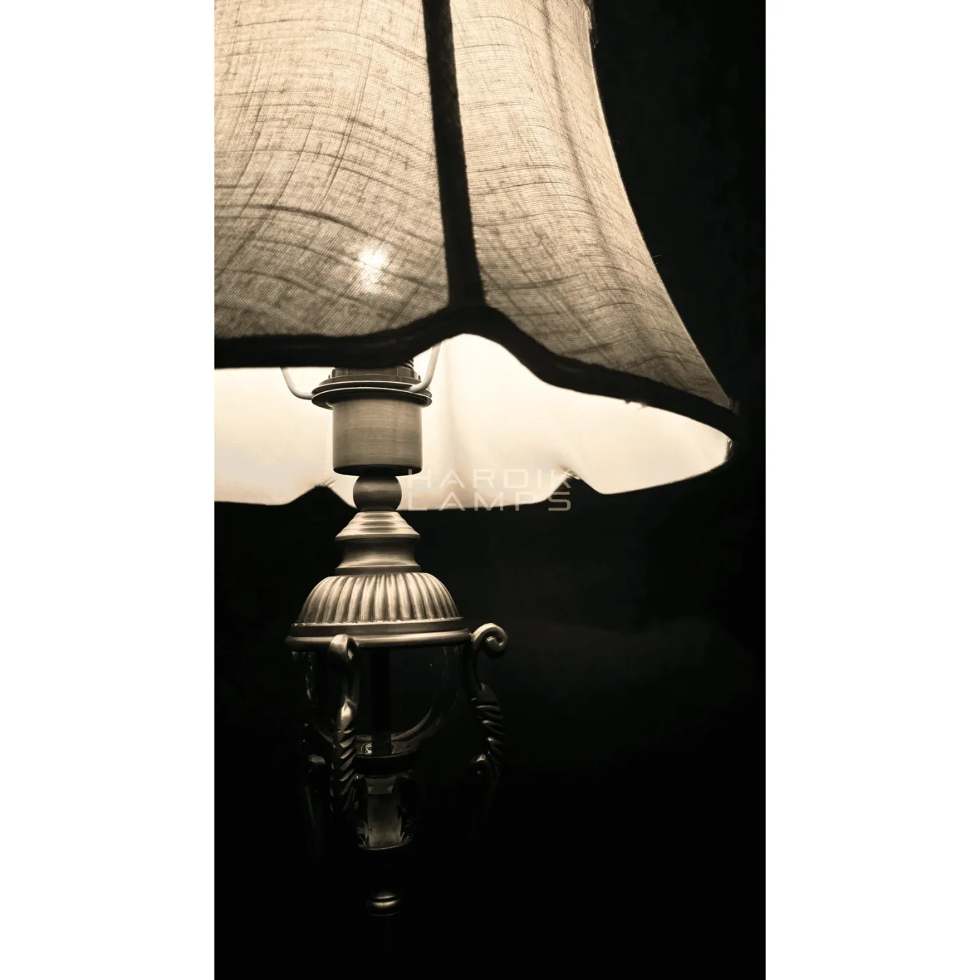 Charlotte Lumina Table Lamp