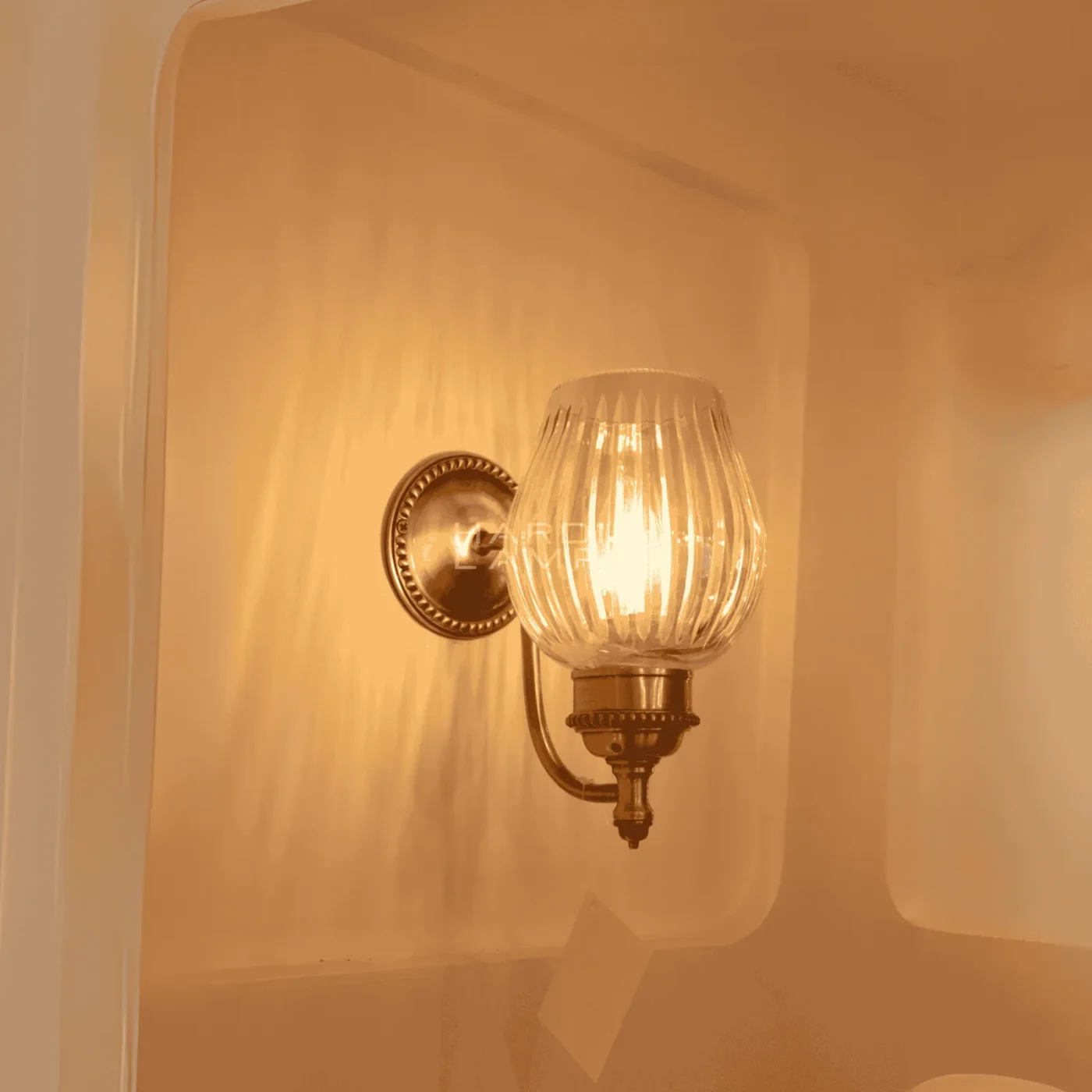 Golden Aura Wall Lamp