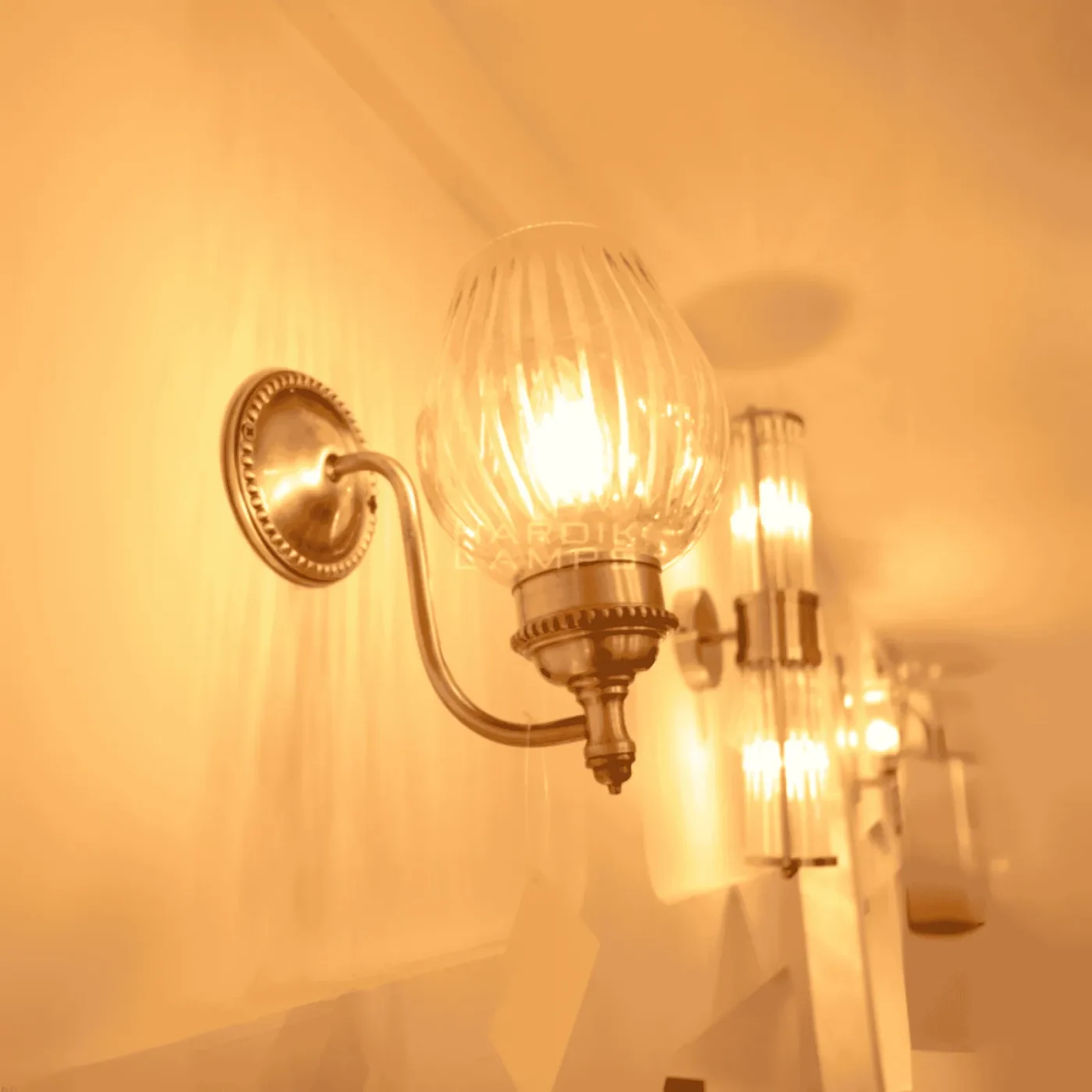 Golden Aura Wall Lamp