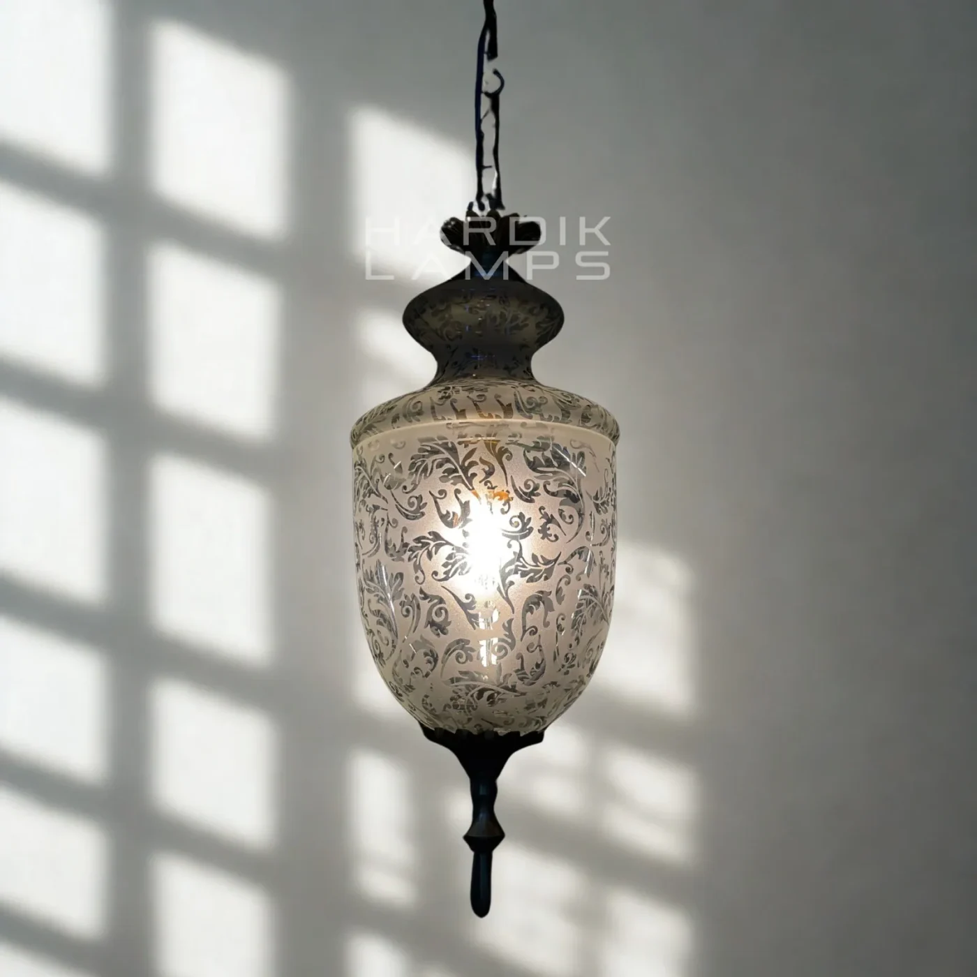 Embossed Bloom Pendant Lamp