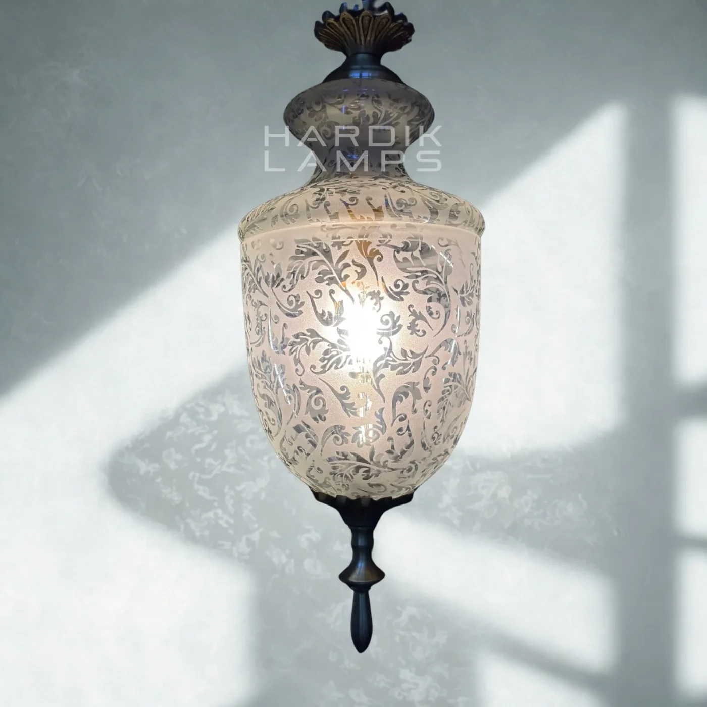 Embossed Bloom Pendant Lamp