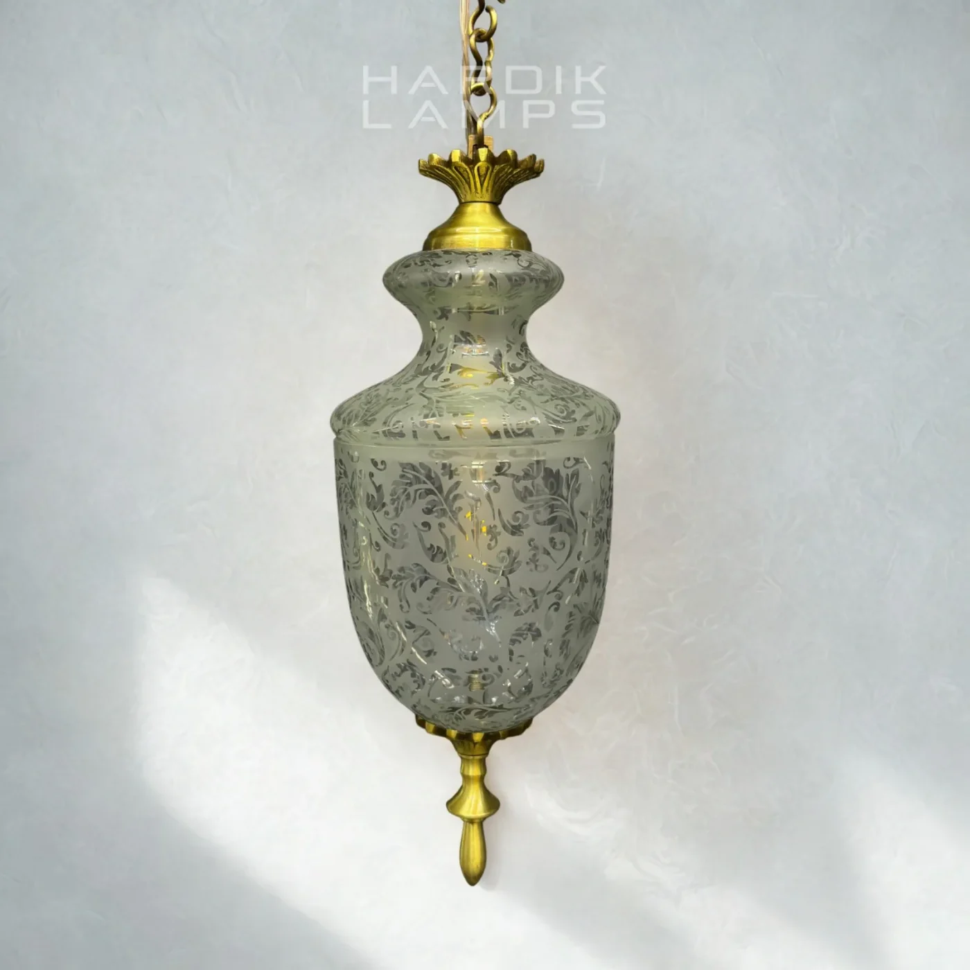 Embossed Bloom Pendant Lamp