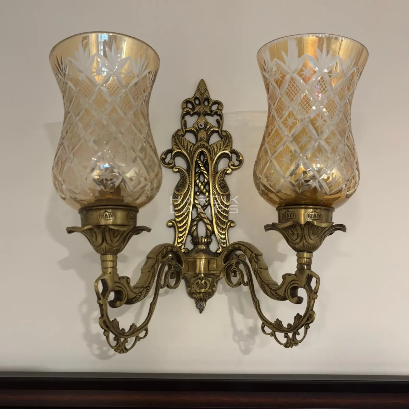 Heirloom Glass Wall Light