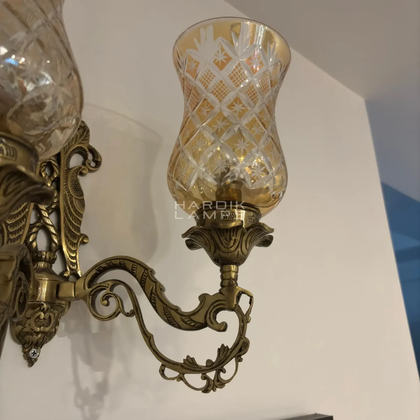 Heirloom Glass Wall Light